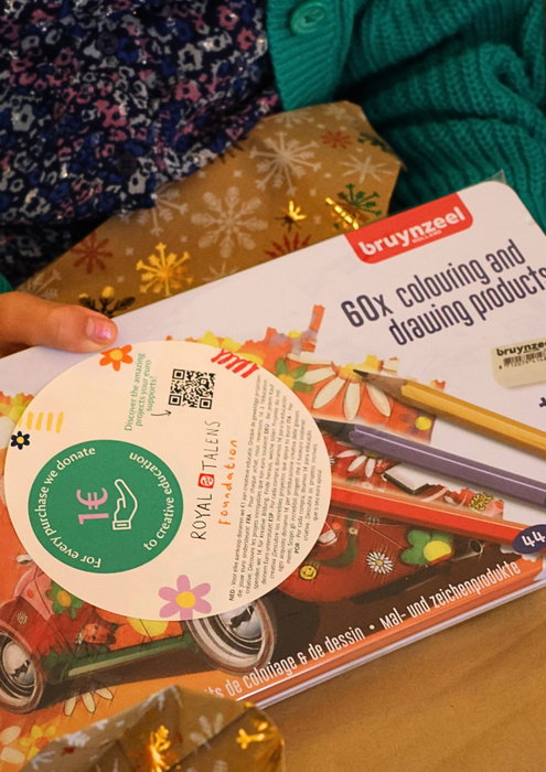 Estuche metálico Bruynzeel de 60 Super Escarabajo retro